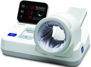 Máy đo huyết áp bắp tay Omron HBP-9020